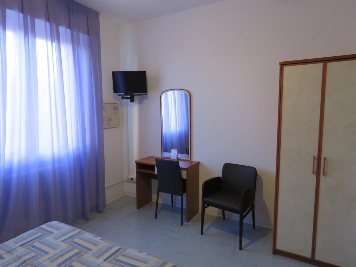 Hotel Marta Forli Ngoại thất bức ảnh