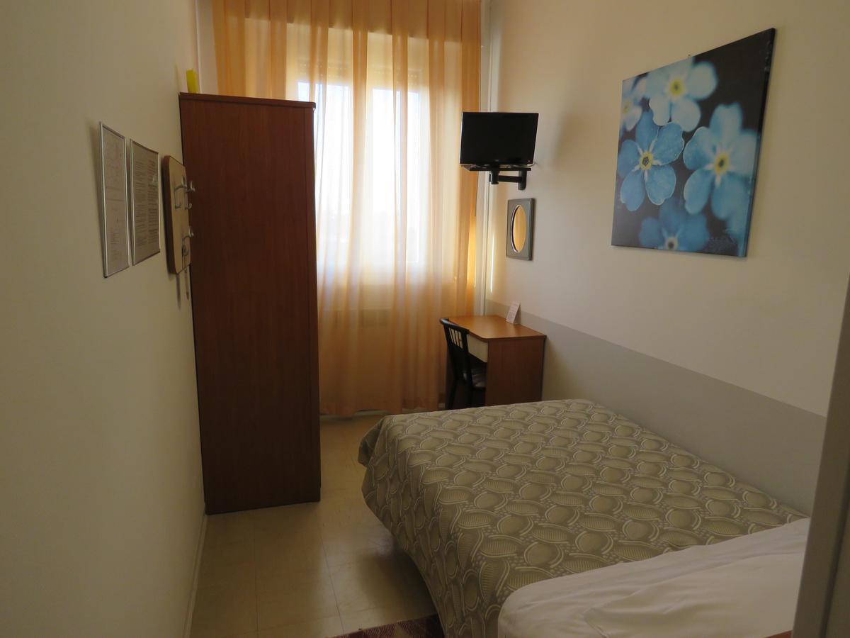 Hotel Marta Forli Ngoại thất bức ảnh