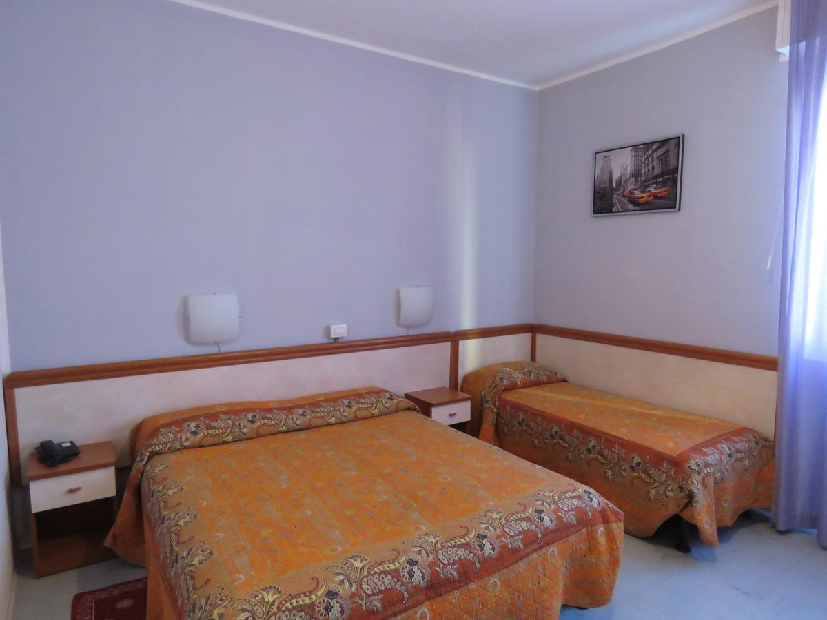 Hotel Marta Forli Ngoại thất bức ảnh