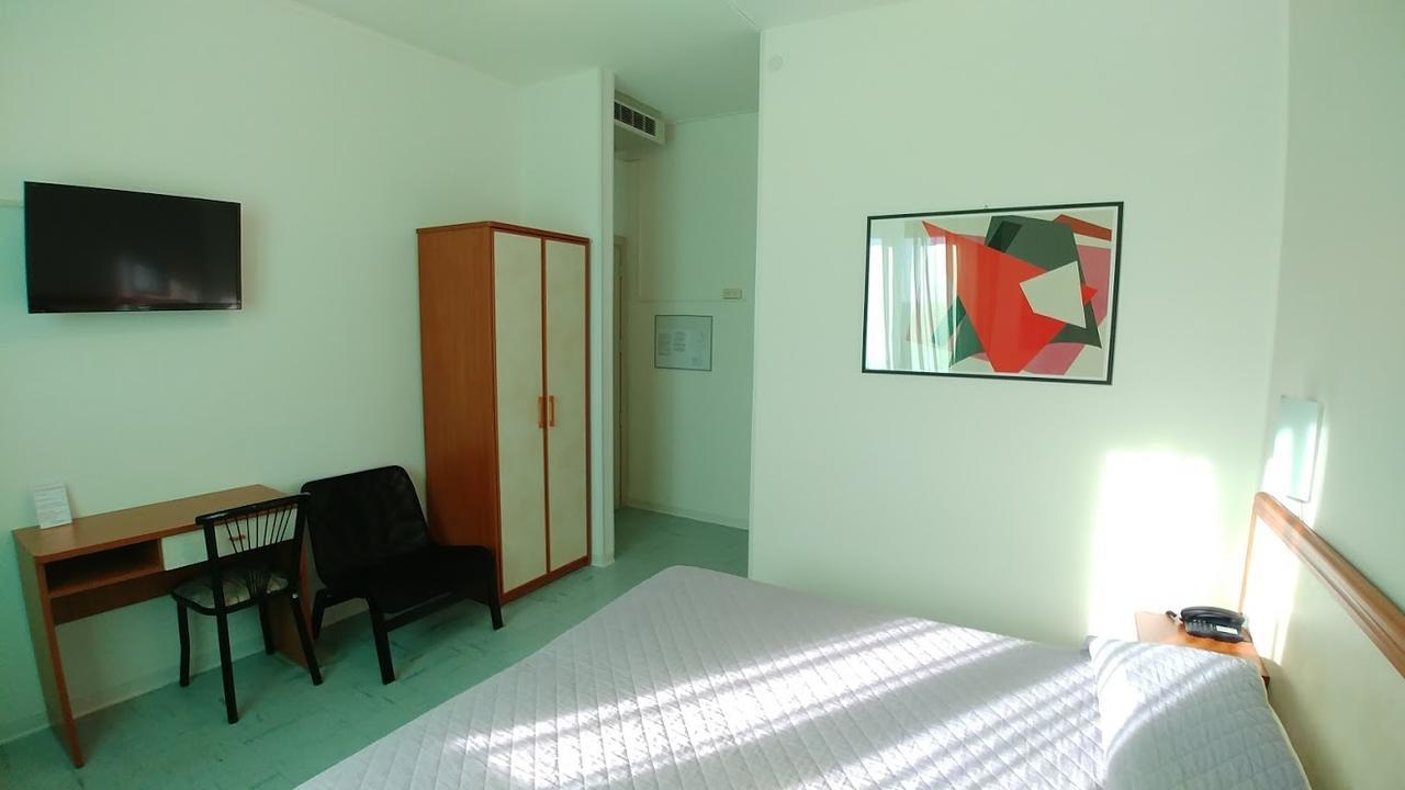 Hotel Marta Forli Ngoại thất bức ảnh